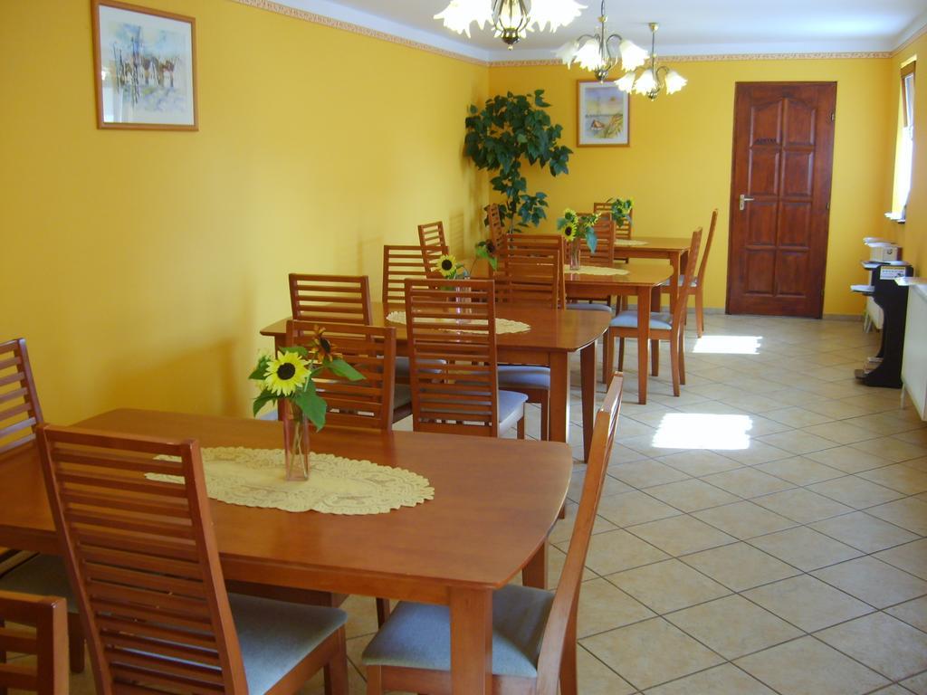 Szuts Panzio Bed & Breakfast Fertorakos Ngoại thất bức ảnh